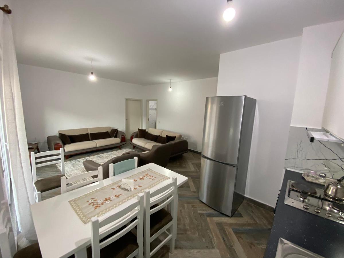 Daily Apartment Tirana Buitenkant foto
